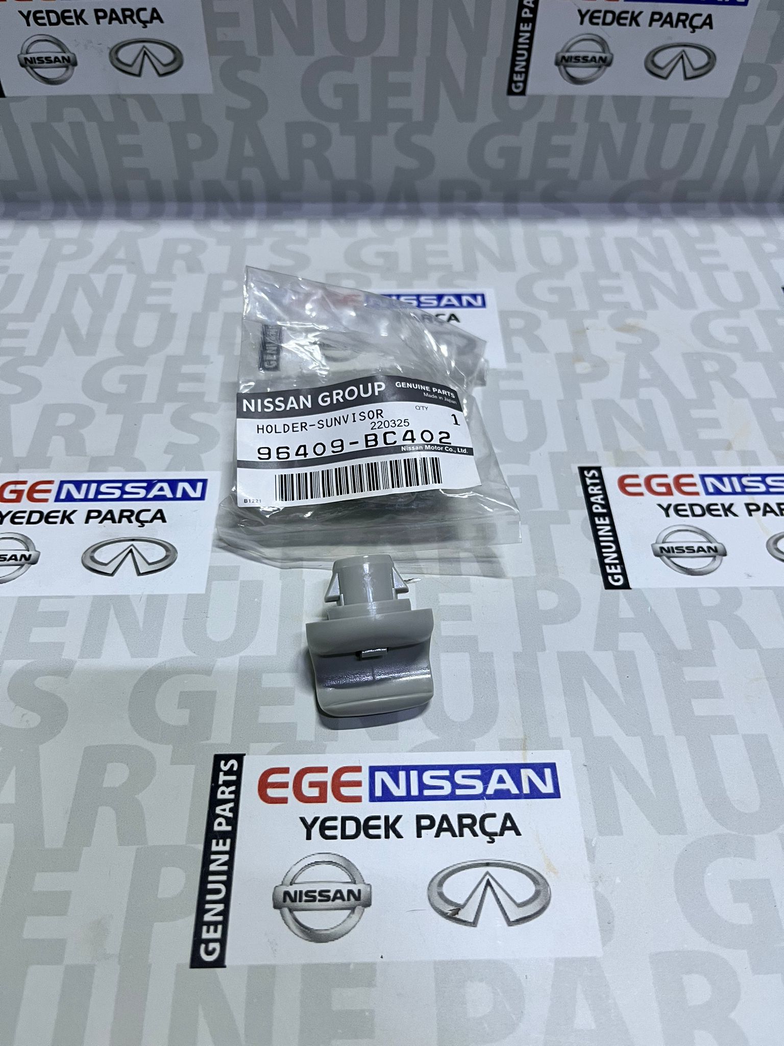 GÜNEŞLİK TUTAMAÇ T32 96409-BC402