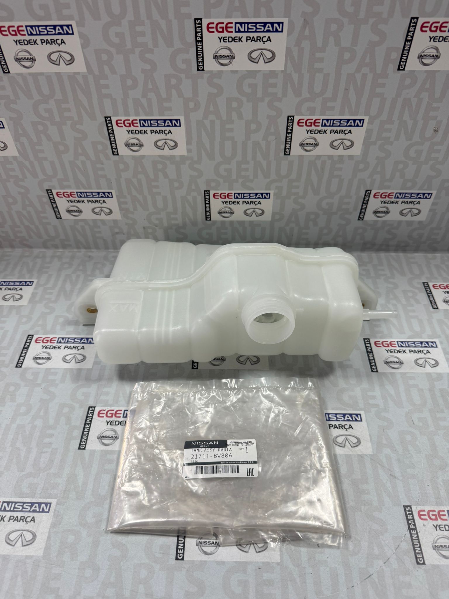 F15 JUKE 13-18 RADYATÖR YEDEK SU DEPO 21711-BV80A