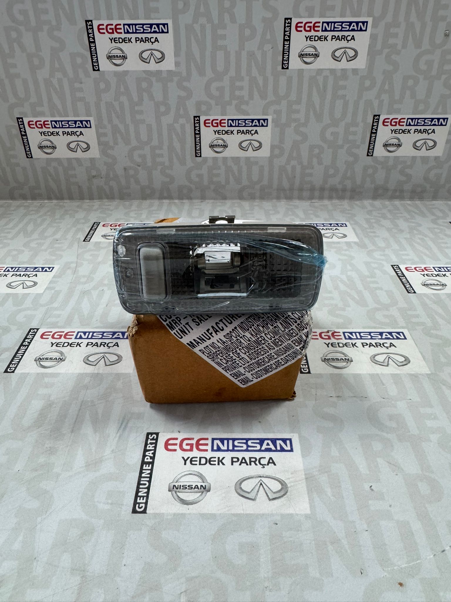 Sol taraf tavan aydınlatma j11 26465-4EA0A